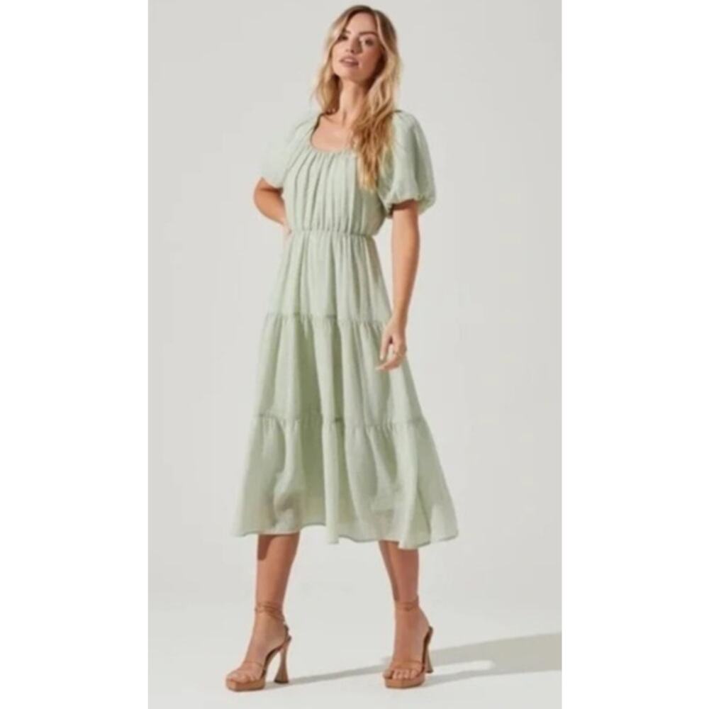 ASTR The Label Sage Green Puff Sleeve Tiered Midi Dress Small